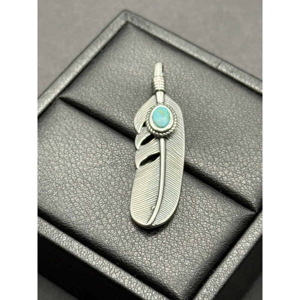 New Condition Sterling Silver Turquoise Feather Pendant 925 J7